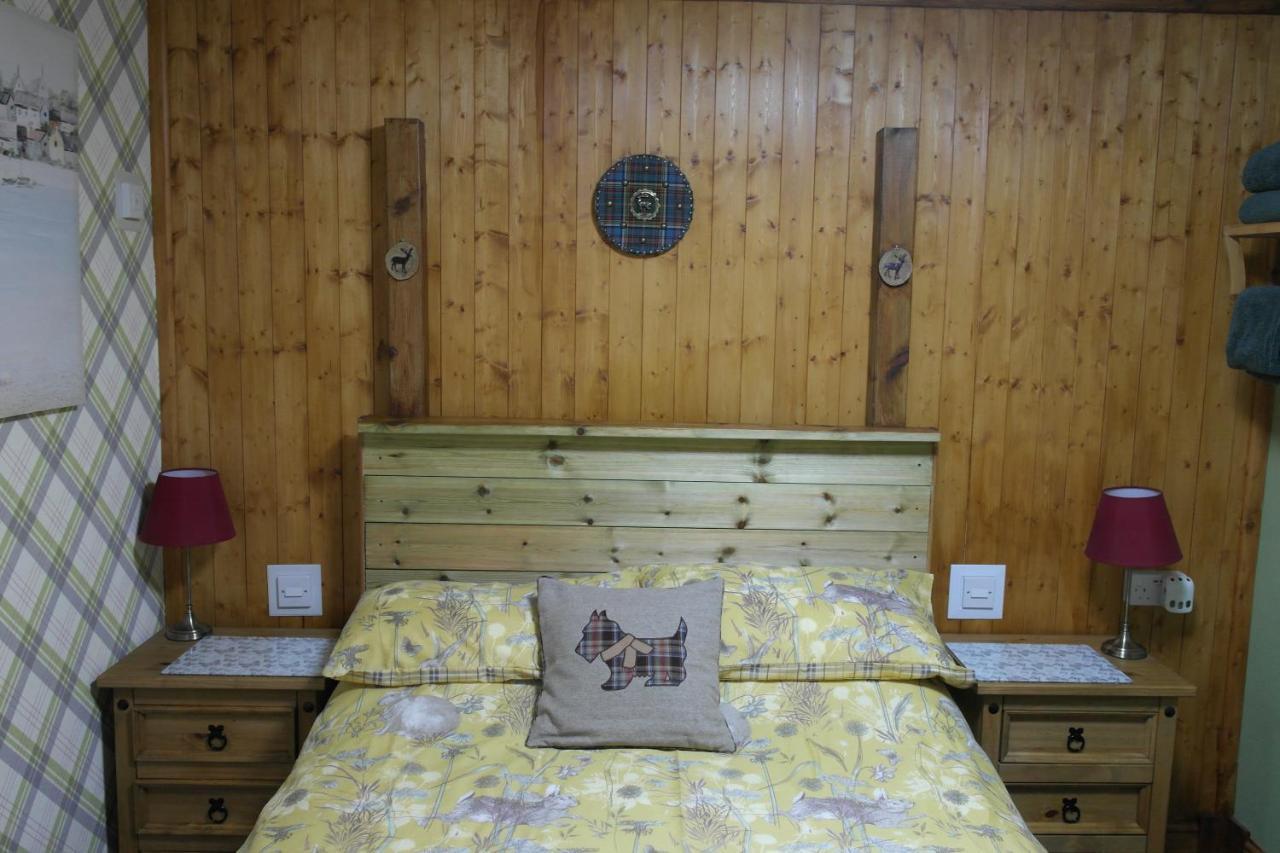 דרמנדרוכיט The Steading Highland Glen Lodge מראה חיצוני תמונה