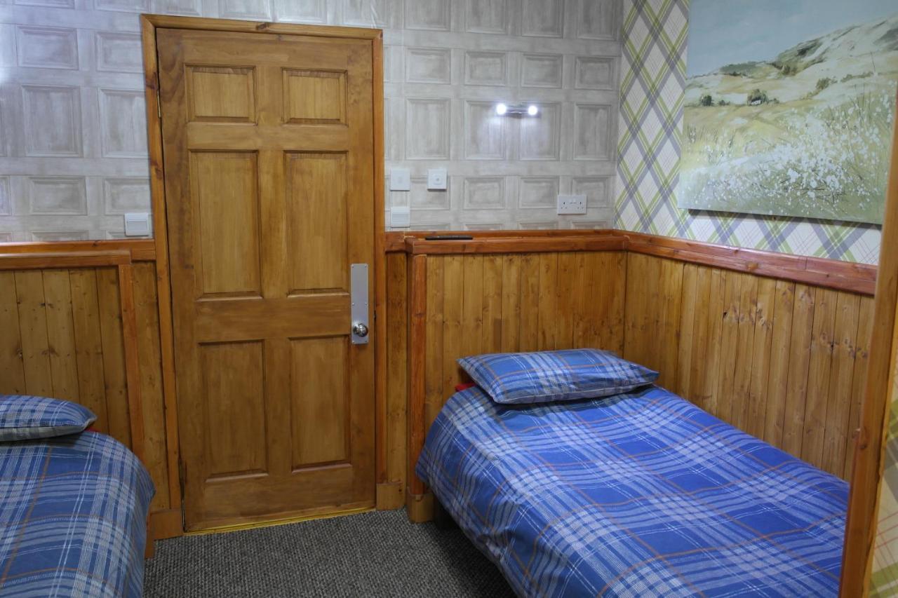 דרמנדרוכיט The Steading Highland Glen Lodge מראה חיצוני תמונה