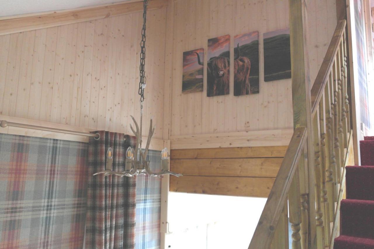דרמנדרוכיט The Steading Highland Glen Lodge מראה חיצוני תמונה