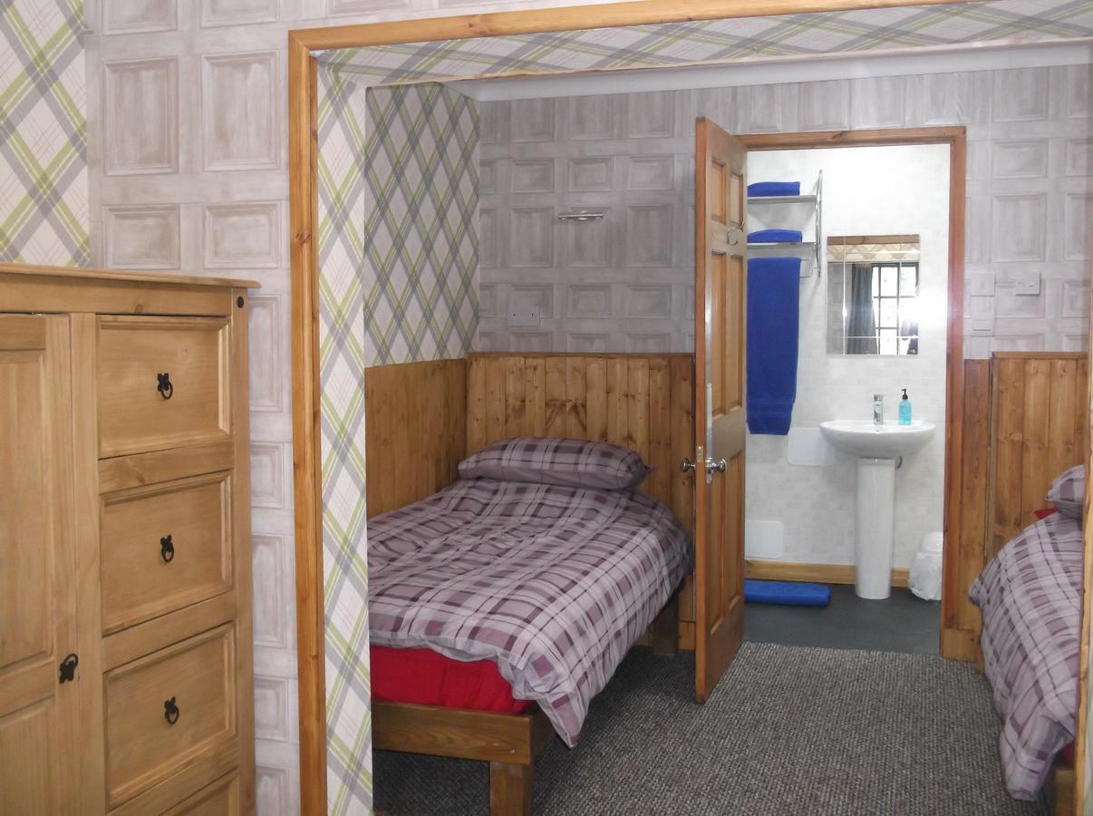 דרמנדרוכיט The Steading Highland Glen Lodge מראה חיצוני תמונה