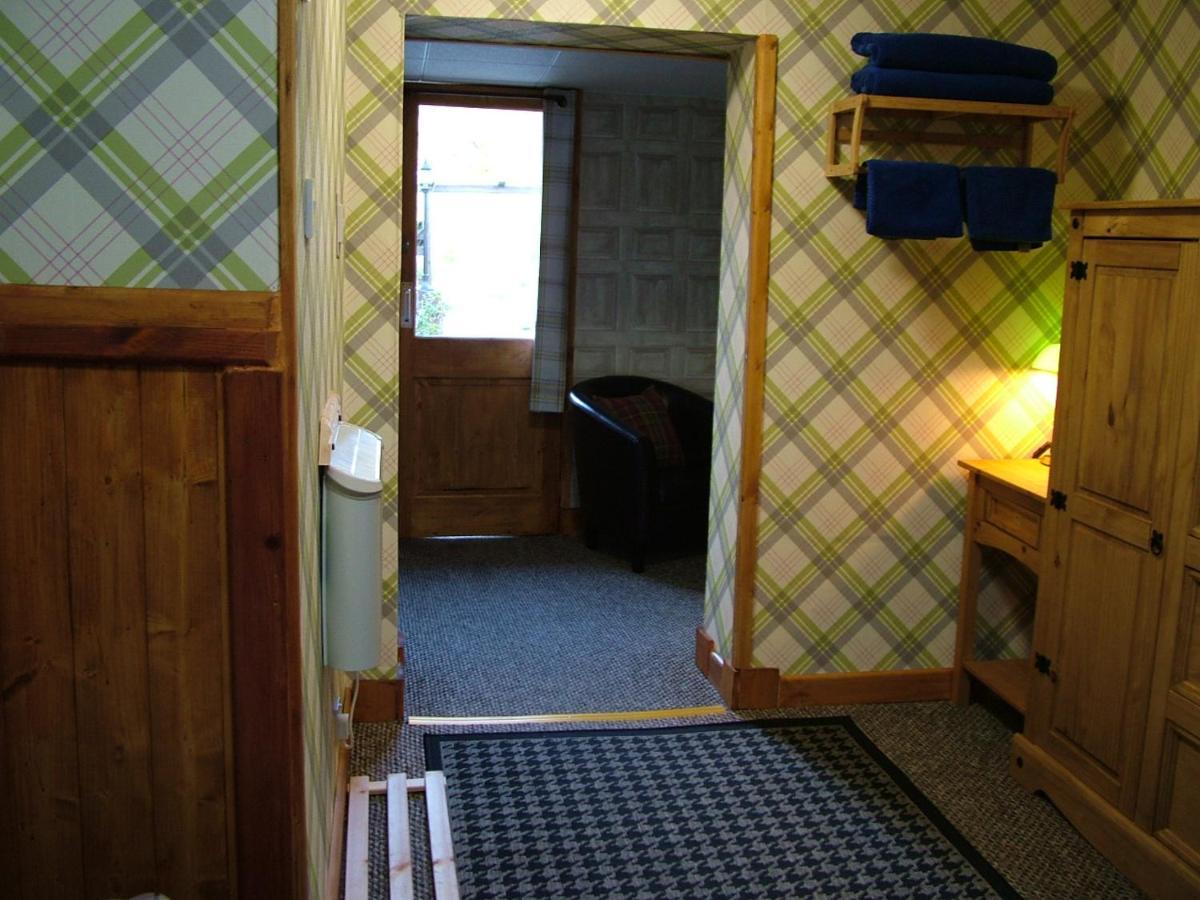 דרמנדרוכיט The Steading Highland Glen Lodge מראה חיצוני תמונה